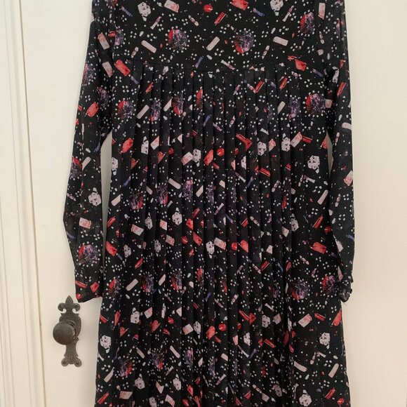 Rachel Roy Abstract Print Dress With Pleated Back - Picture 4 of 5